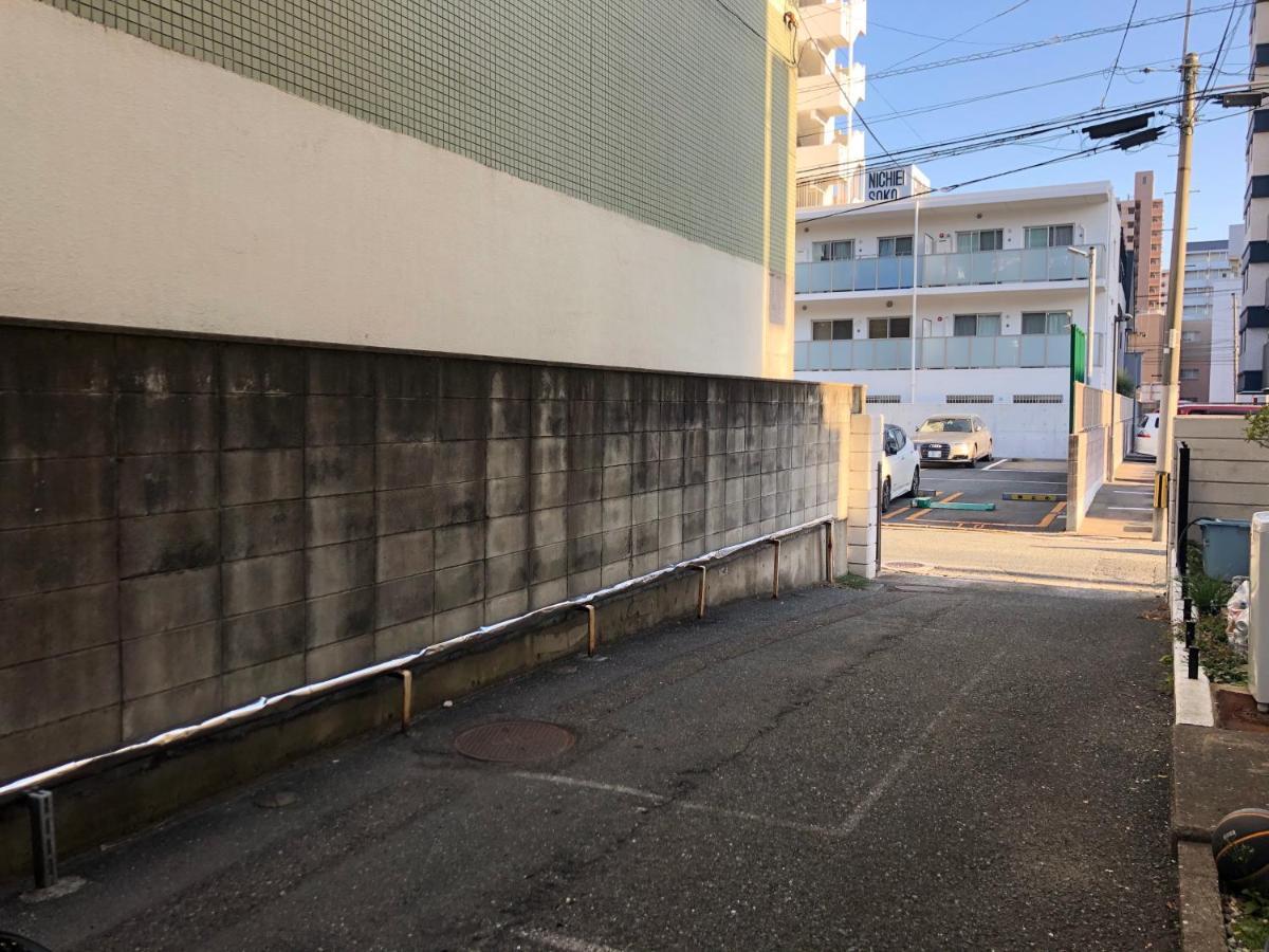 Guesthouse Shiawase Eki Fukuoka  Extérieur photo